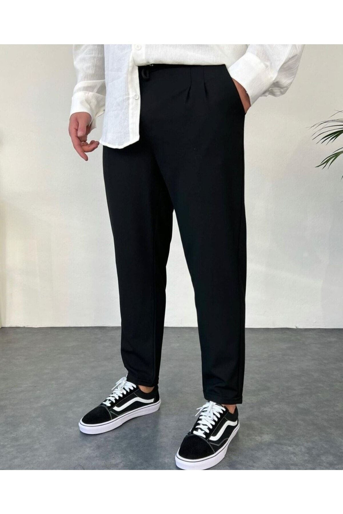 Erkek Siyah Rahat Kesim Jogger Kumaş Pantolon